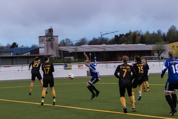Bild 304 - Frauen Union Tornesch - Victoria : Ergebnis: 4:2